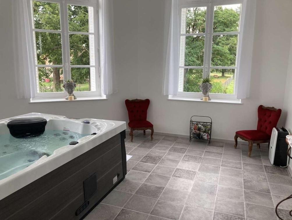 Chambre Romantique Dans Le Chateau De La Bouchatte Chazemais Eksteriør bilde